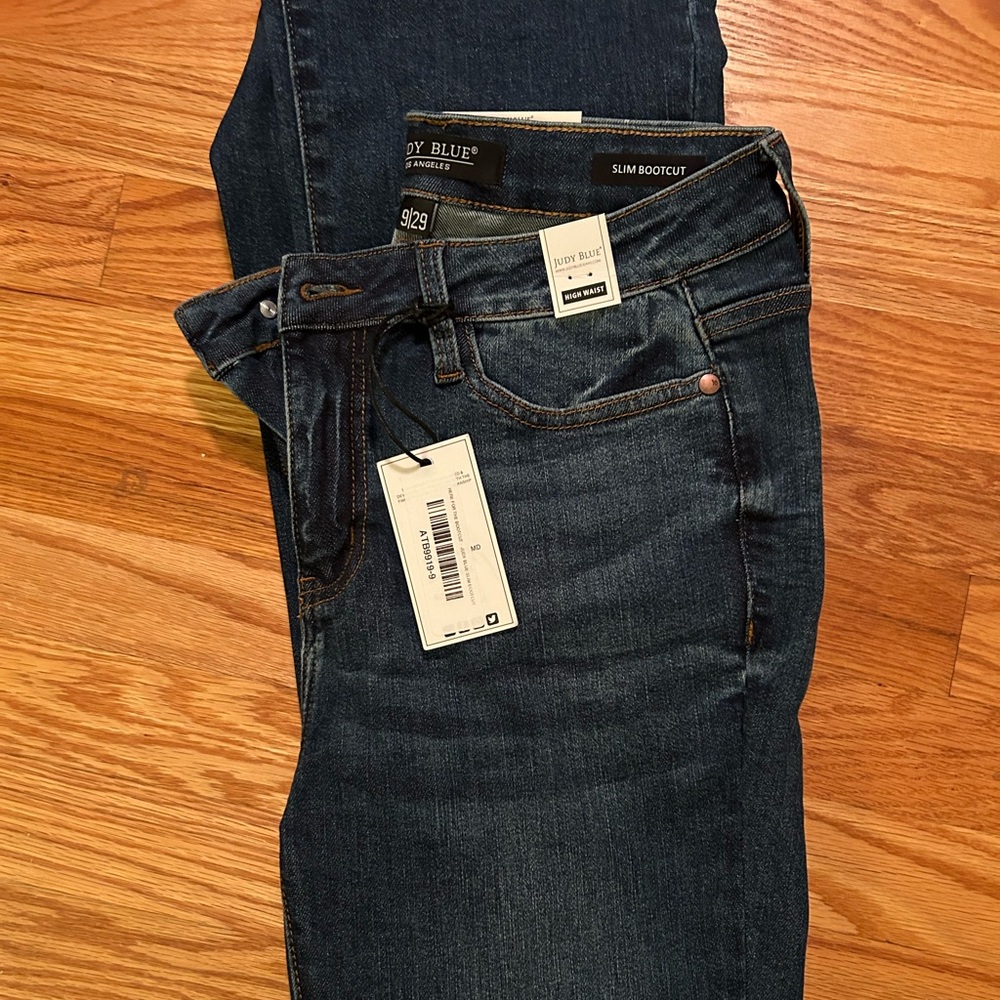 Brand new never worn Judy blues size 9 slim bootcut high waist still has tags